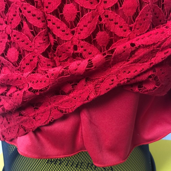Everly Red Lace Floral Shift Dress Size M - Picture 11 of 13